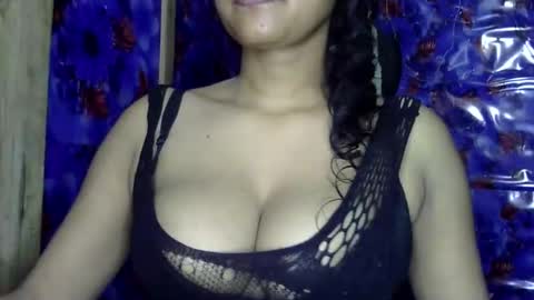 limaakter246618 online show from April 21, 2026, 6:12 pm