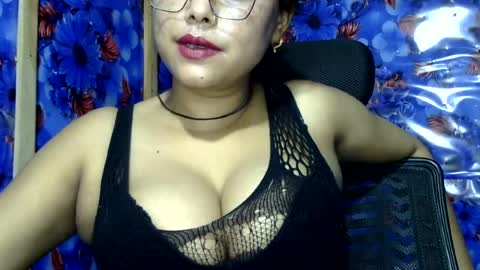 limaakter246618 online show from June 27, 2026, 6:24 pm