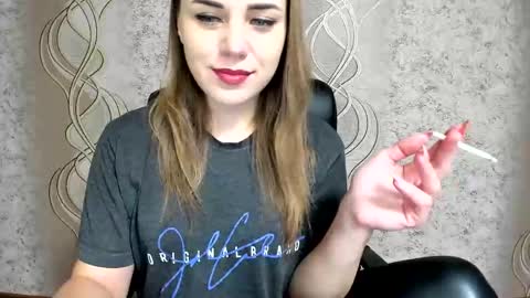 Snapshot of limebabykristi123 chatting on November 25, 2025, 11:10 am online show from November 25, 2025, 11:10 am