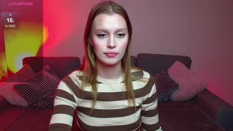 lina_bush online show from December 13, 2024, 8:58 pm