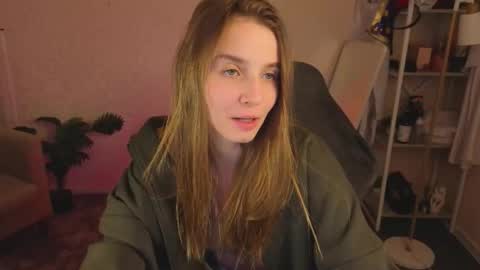 LINA online show from March 27, 2026, 1:11 am