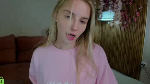 LINA online show from May 19, 2026, 1:56 am