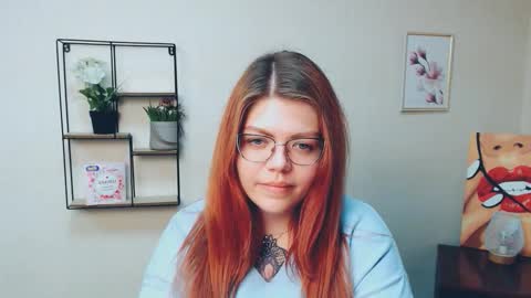 lina_ri online show from October 26, 2025, 9:10 pm