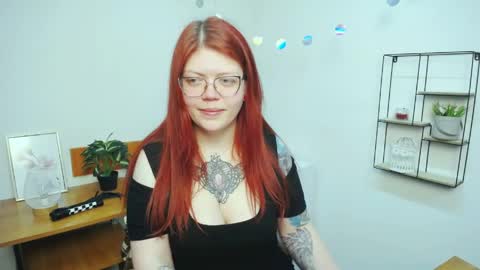Snapshot of lina_ri chatting on April 25, 2026, 2:25 pm lina_ri online show from April 25, 2026, 2:25 pm