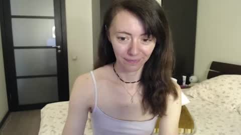 Lina Rouge online show from July 9, 2026, 3:32 am