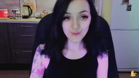 Snapshot of lina_tyaan chatting on October 6, 2025, 7:28 am Lina 3 1715622743 online show from October 6, 2025, 7:28 am