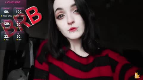 Lina 3  1715622743 online show from December 16, 2025, 6:13 pm