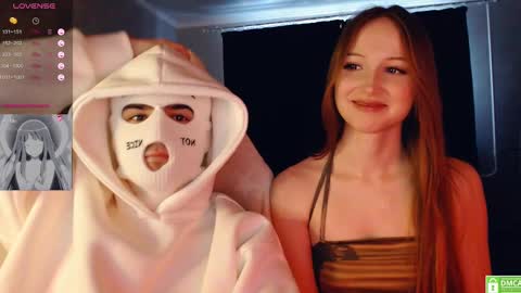 Snapshot of linaandliam chatting on February 4, 2025, 11:05 am linaandliam online show from February 4, 2025, 11:05 am