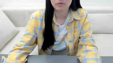 linabay2 online show from May 16, 2026, 6:54 am