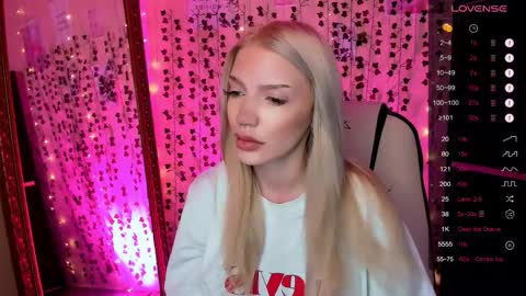 Lina online show from March 31, 2026, 2:35 am