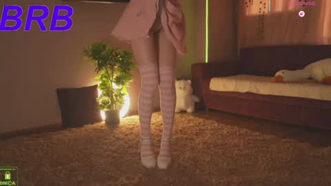 Lina online show from April 3, 2026, 6:50 pm