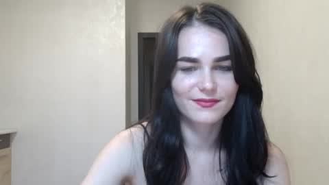 Snapshot of linda_aa chatting on November 4, 2025, 2:27 pm Linda online show from November 4, 2025, 2:27 pm