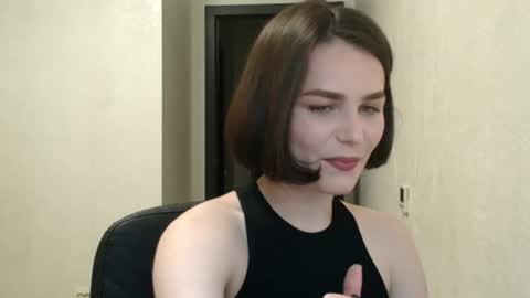 Linda online show from June 2, 2026, 7:49 pm