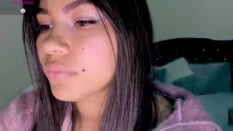 Snapshot of linda_alana chatting on February 8, 2025, 1:54 am Alana online show from February 8, 2025, 1:54 am