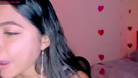 Snapshot of linda_alana chatting on February 15, 2025, 6:44 pm Alana online show from February 15, 2025, 6:44 pm