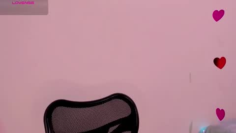 Snapshot of linda_alana chatting on March 3, 2025, 7:06 pm Alana online show from March 3, 2025, 7:06 pm