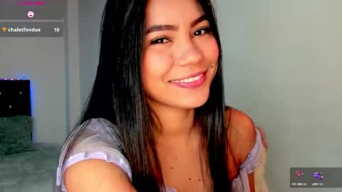 Snapshot of linda_alana chatting on October 16, 2025, 5:03 pm Alana online show from October 16, 2025, 5:03 pm