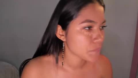 Snapshot of linda_alana chatting on February 15, 2026, 8:16 pm Alana online show from February 15, 2026, 8:16 pm