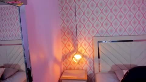Snapshot of linda_balti chatting on July 18, 2026, 7:39 pm LINDA online show from July 18, 2026, 7:39 pm