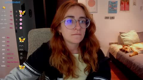 Giggles  online show from December 23, 2024, 11:17 pm