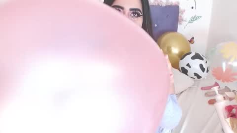 Linda  online show from March 15, 2026, 2:06 am