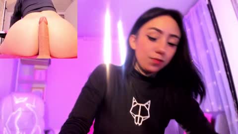 Snapshot of lindaa_miller chatting on December 28, 2024, 4:51 am linda miller online show from December 28, 2024, 4:51 am