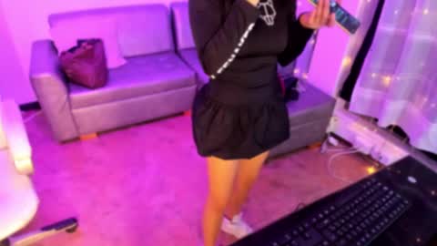 Snapshot of lindaa_miller chatting on January 5, 2025, 3:00 am linda miller online show from January 5, 2025, 3:00 am