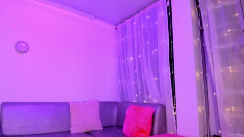 Snapshot of lindaa_miller chatting on January 19, 2025, 6:20 am linda miller online show from January 19, 2025, 6:20 am