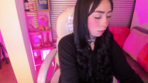 Snapshot of lindaa_miller chatting on February 18, 2025, 1:32 am linda miller online show from February 18, 2025, 1:32 am