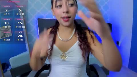 Snapshot of lindaa_natashaa chatting on January 15, 2026, 2:38 am L I N D A online show from January 15, 2026, 2:38 am