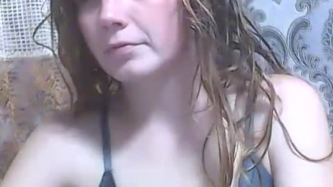 LindaAhSkysX online show from July 4, 2026, 9:10 pm