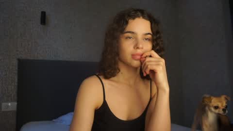 Linda online show from June 4, 2026, 1:39 pm