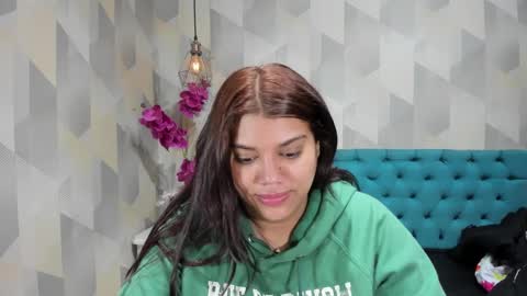 Snapshot of lindabreexlove chatting on September 22, 2025, 1:24 pm online show from September 22, 2025, 1:24 pm