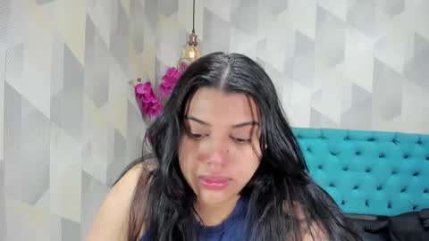 Snapshot of lindabreexlove chatting on October 3, 2025, 1:41 pm online show from October 3, 2025, 1:41 pm