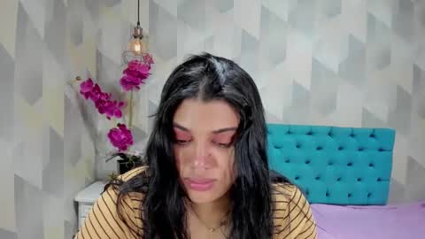 Snapshot of lindabreexlove chatting on October 11, 2025, 1:42 pm online show from October 11, 2025, 1:42 pm