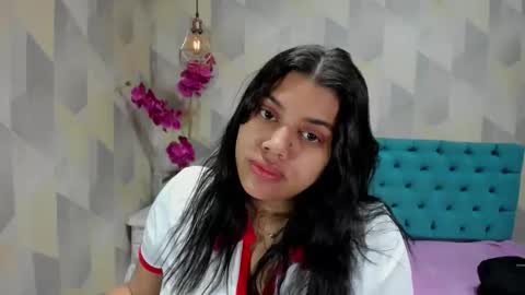 Snapshot of lindabreexlove chatting on October 21, 2025, 3:02 pm online show from October 21, 2025, 3:02 pm