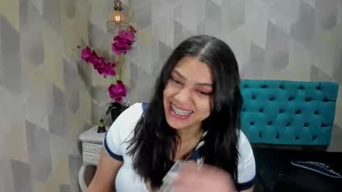 Snapshot of lindabreexlove chatting on October 25, 2025, 2:13 pm online show from October 25, 2025, 2:13 pm