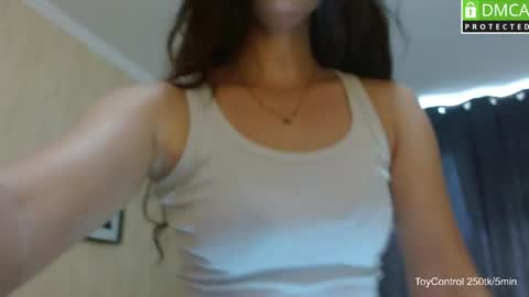 Snapshot of lindaernestine chatting on June 7, 2026, 7:45 am LindaErnestine online show from June 7, 2026, 7:45 am