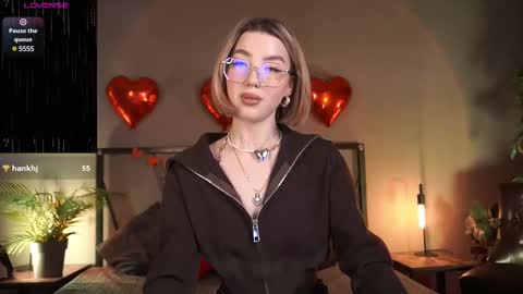 your Linda is back online show from February 19, 2025, 4:55 am