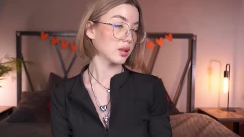 your Linda is back online show from February 26, 2025, 10:58 am