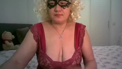 LindaXSmile online show from March 2, 2025, 7:34 pm