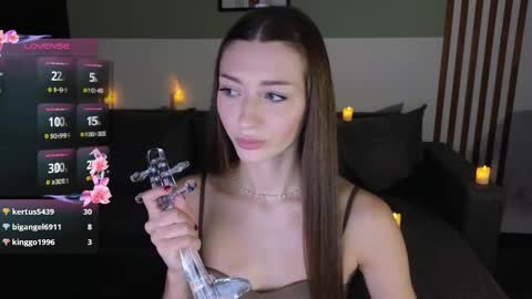 Snapshot of lindsey_mey chatting on April 13, 2026, 10:48 pm Lindsey online show from April 13, 2026, 10:48 pm