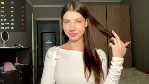 Linda online show from April 27, 2026, 1:20 pm