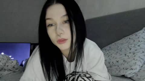 Lina online show from February 3, 2026, 1:16 pm