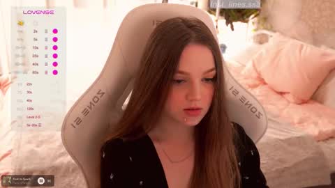 linesssssa online show from November 1, 2025, 3:36 pm