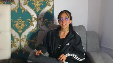 Snapshot of ling_ling24 chatting on January 7, 2025, 6:27 am ling ling24 online show from January 7, 2025, 6:27 am