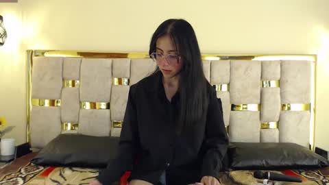 ling ling24 online show from January 28, 2025, 6:16 am