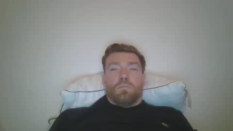 Snapshot of linguistixx333 chatting on February 7, 2026, 2:43 pm linguistixx333 online show from February 7, 2026, 2:43 pm