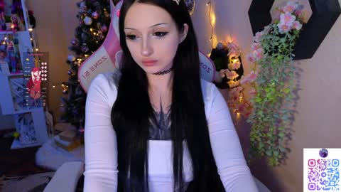 Lina online show from February 7, 2025, 4:46 pm