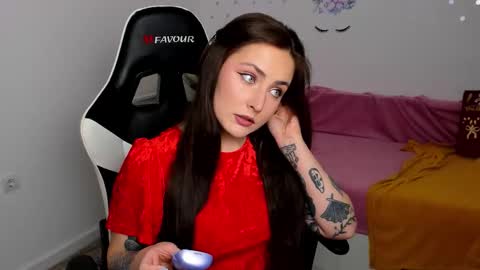 Tina online show from February 1, 2026, 6:39 pm